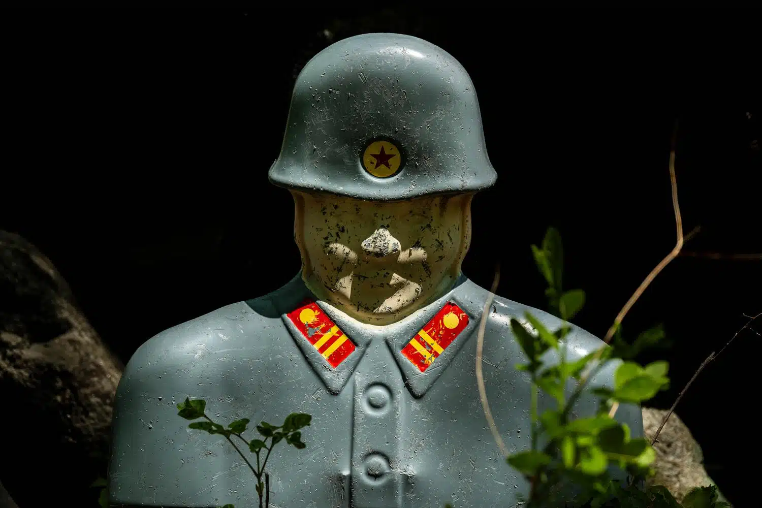 dummy-north-korean-soldier A dummy North Korean soldier, used as a target by the South Korean military for shooting exercises.